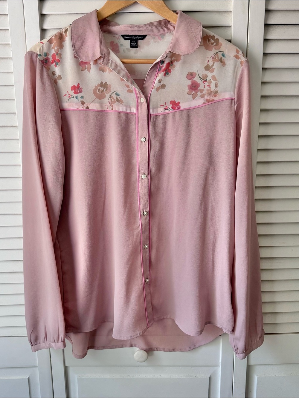 American Eagle Large Dusty Pink Floral Yoke Button-Down Western, Poet Blouse